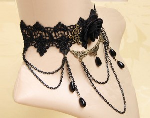 Dripping Beads & Chains Black Rose Choker